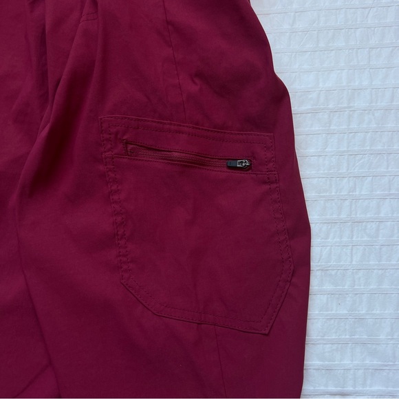 Sierra Designs Hiking Tech Capris in Rasperry Red, 8 - Picture 10 of 13